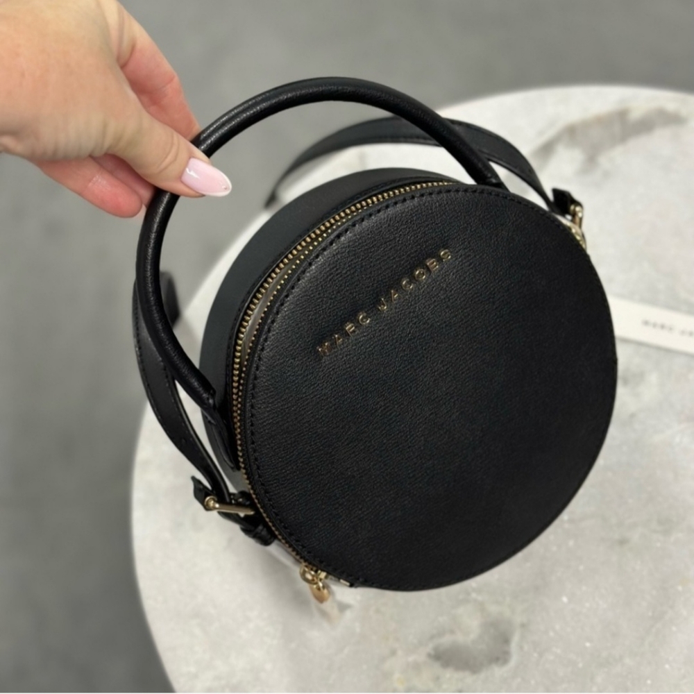 NWT MARC JACOB'S leather circle  crossbody bag - Picture 2 of 11